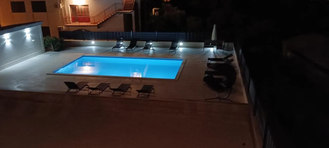 Apartment Apartmani Beran Seget Vranjica
