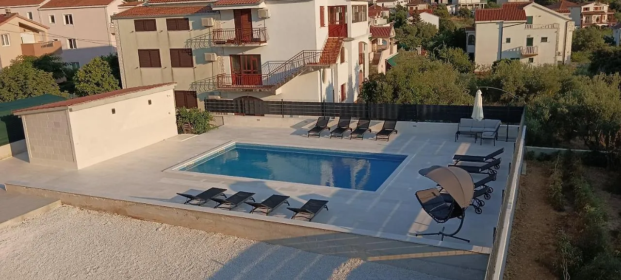 Apartment Apartmani Beran Seget Vranjica Croatia