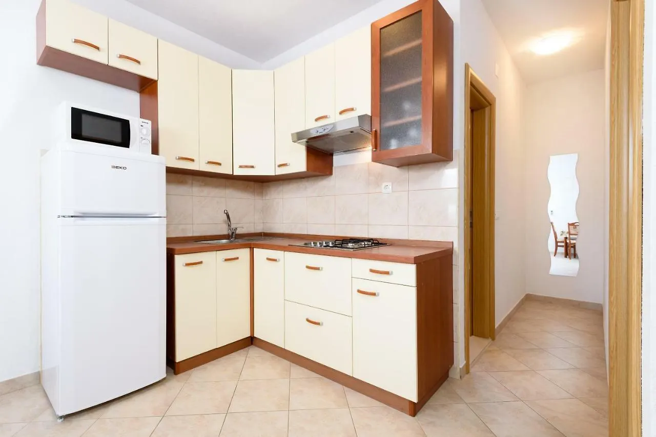 Apartmani Beran Seget Vranjica 0*,  Croatia