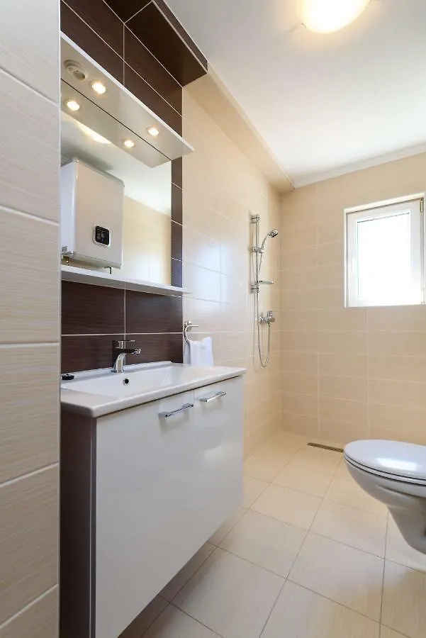 Apartmani Beran Seget Vranjica Croatia