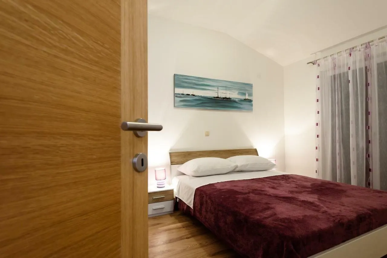 Apartment Apartmani Beran Seget Vranjica