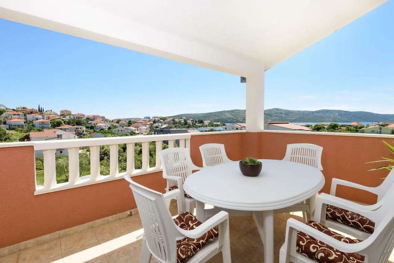Apartment Apartmani Beran Seget Vranjica