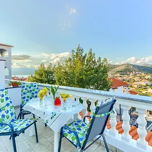 Vittorio Apartment