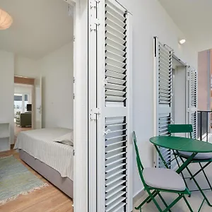 Nela & Sara - 2 With Heated Swimming Pool Apartment